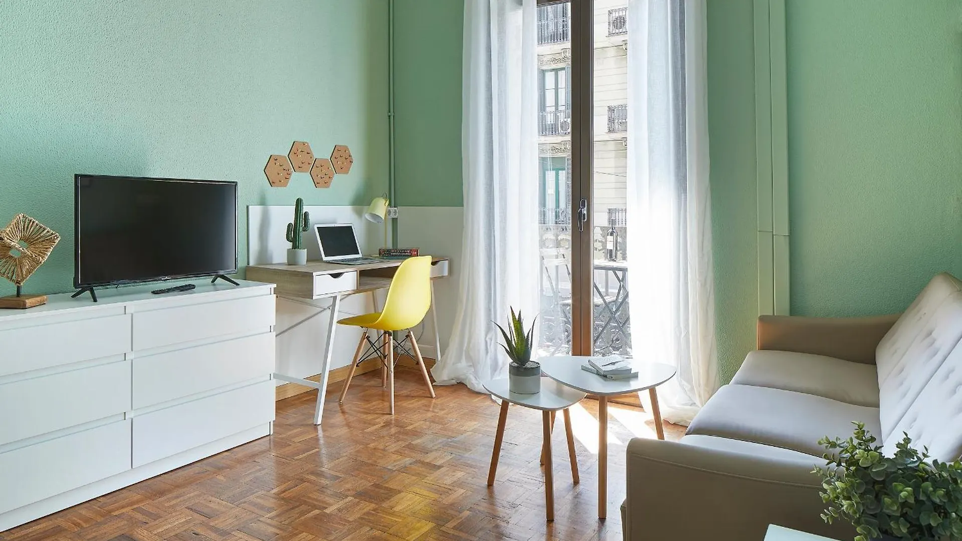 Balmes 16 Bed and Breakfast Βαρκελώνη