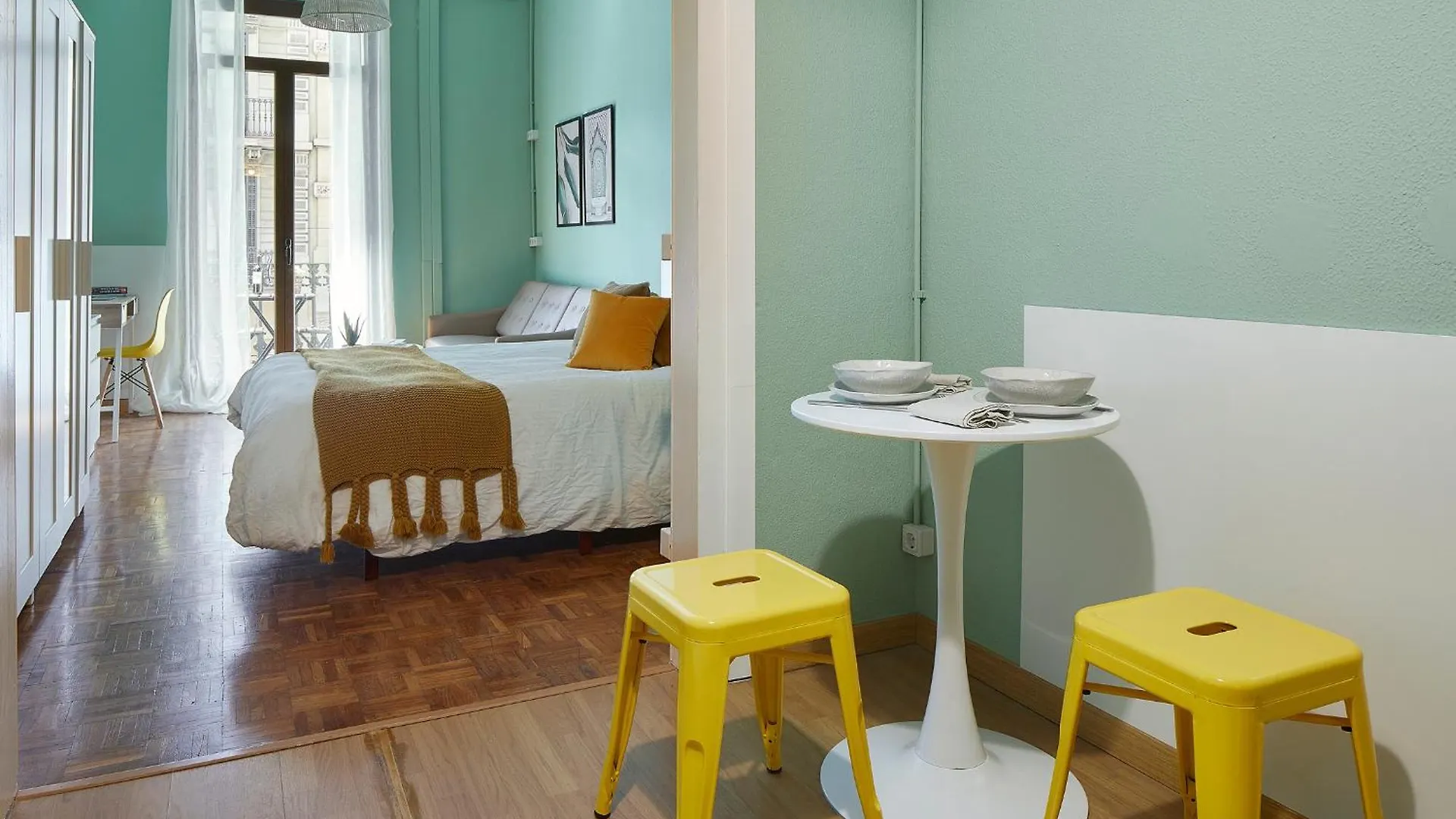 Balmes 16 Bed and Breakfast Βαρκελώνη